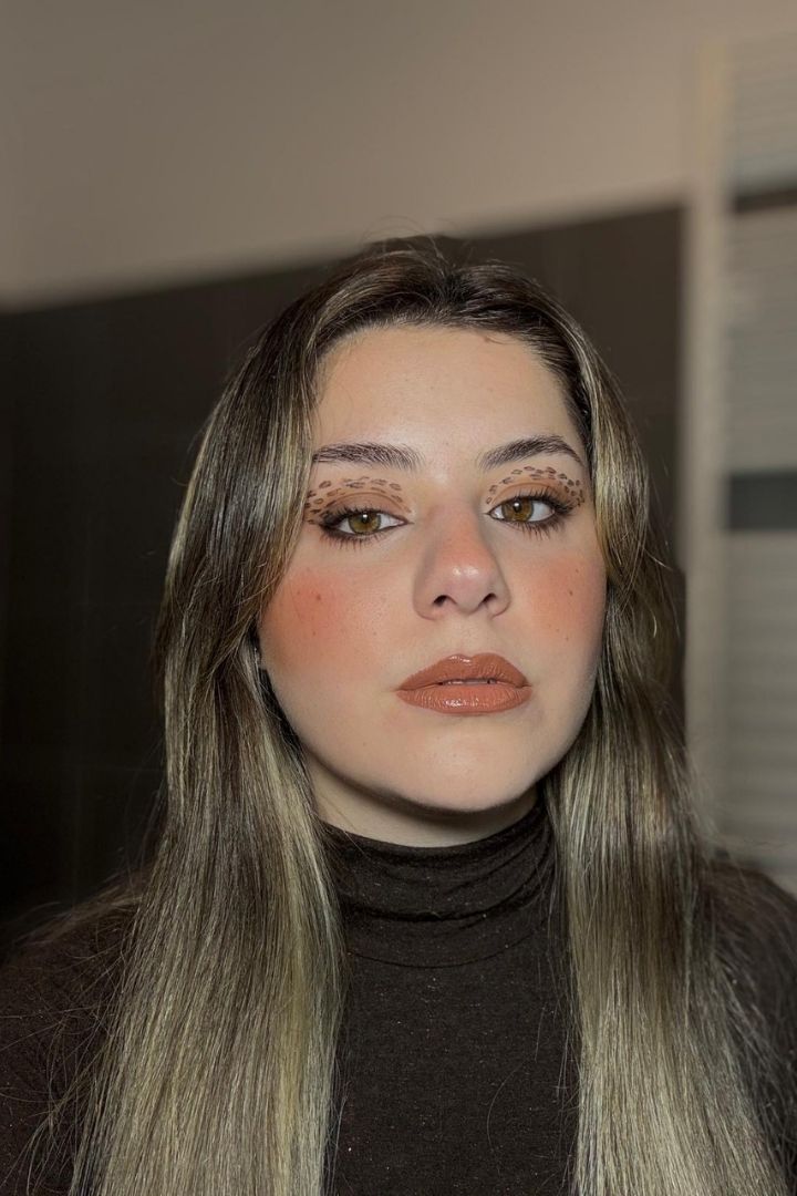Immagine estetica per un Make Up Special Day con un trucco leopardato
